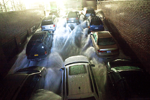 صور إعصار ساندي في امريكا ونيسان وإنفنتي يعرضان أسعار خاصه وتسهيلات لإستبدال السيارت المحطمة 106