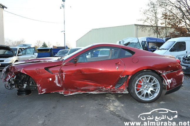 عرض سيارة كرستيانو رونالدو المحطمة "فيراري 599 GTB" للبيع على موقع اي باي الفرنسي بالصور 8