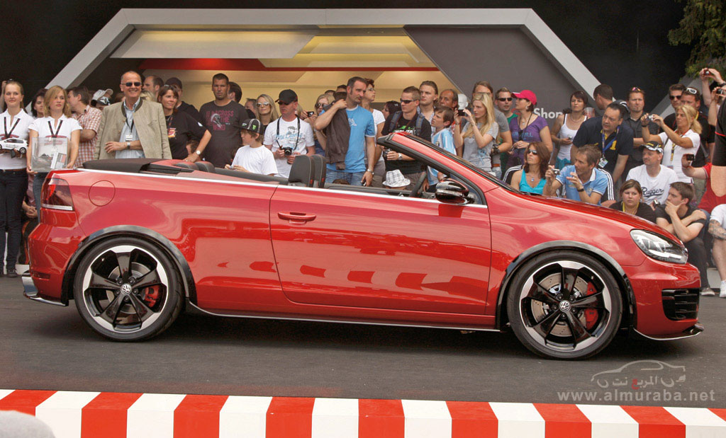 فولكس فاجن جولف الجديدة في معرض جنيف للسيارات Volkswagen Golf GTI 2013 15