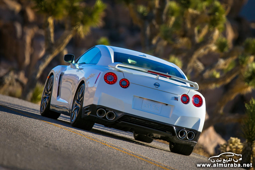 جي تي ار 2014 "الوحش الياباني" ينطلق من معرض شيكاغو للسيارات Nissan GT-R 2014 59