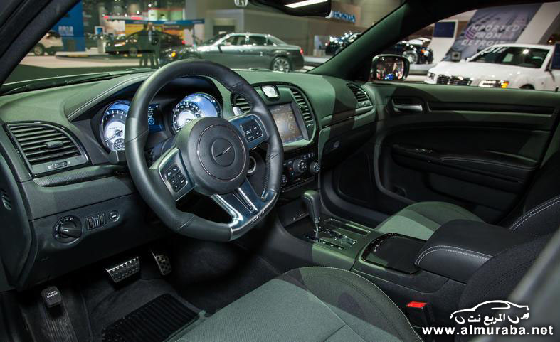 كرايسلر 2014 300C تصل الى أعلى الحرفية في التصنيع بتصميم مقتبس من ديترويت Chrysler 2014 44