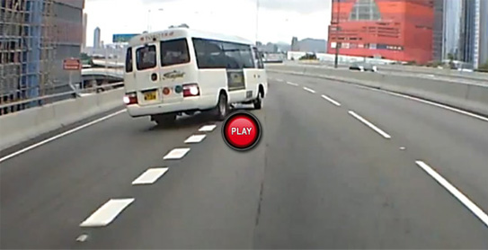 [فيديو] درفت تفحيط على "باص نقل" في اليابان على الطريق السريع عند عودة السائق الى المدينة ! 6