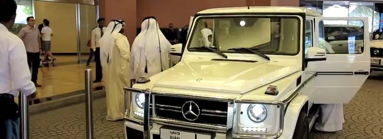 الشيخ محمد بن راشد بسيارته الجديدة مرسيدس "الصندوق" Sheikh Mohammed bin Rashid 13