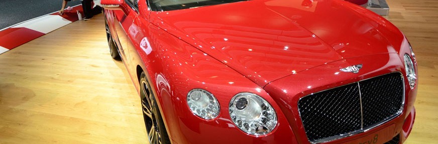 بنتلي تطلق سيارتها بنتلي كونتيننتال جي تي سي الفاخرة بمعرض باريس ذات السقف المكشوف Bentley