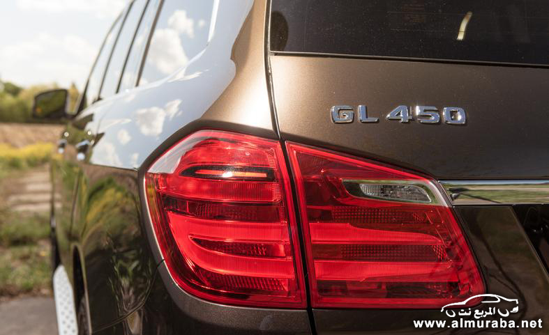 2013-mercedes-benz-gl450-taillight-and-badge-photo-517468-s-787x481