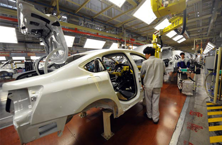 الصين تنوي صنع مايقارب 20 مليون سيارة وتؤكد تحديها لدول اوروبا بأكملها في صناعة السيارات هذا العام 1