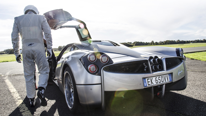باجاني هوايرا أغلى سيارة في العالم تصنف سيارة "هذا العام" كأكثر سيارة يرغب العالم في تجربتها Pagani 1