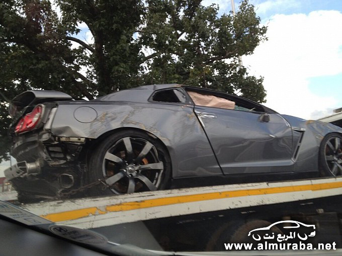 "بالصور" حادث تصادم نيسان جي تي ار الجديدة في جنوب افريقيا Nissan GT-R 1