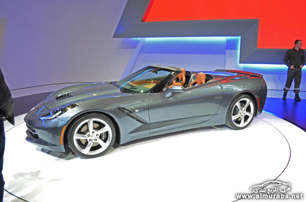 كورفيت ستينجراي المكشوفة 2014 تكشف نفسها في معرض جنيف للسيارات Corvette Stingray 4