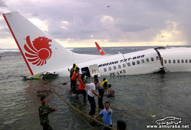 "بالصور" تحطم طائرة ليون للطيران في مياه المحيط بالقرب من جزيرة بالي بأندونيسيا 13