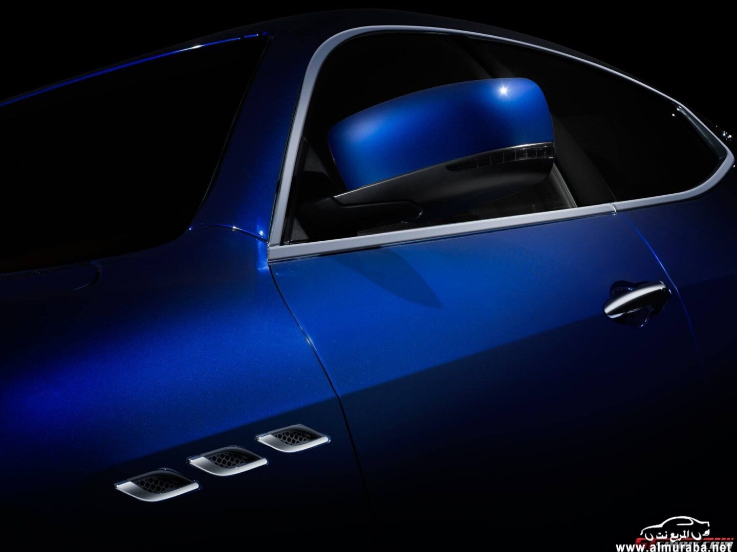 نسخة جديدة من مازيراتي جيبلي باللون الازرق القاتم Maserati Ghibli Blu 17