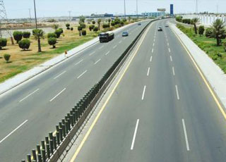 “تقرير” الإمارات الأولى في جودة الطرق و”عمان” الثالثة و”السعودية” في المرتبة رقم 17
