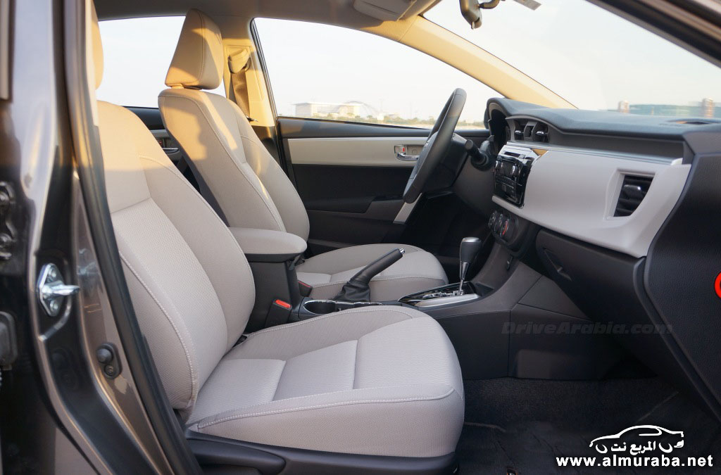 2014-Toyota-Corolla-in-the-UAE-10
