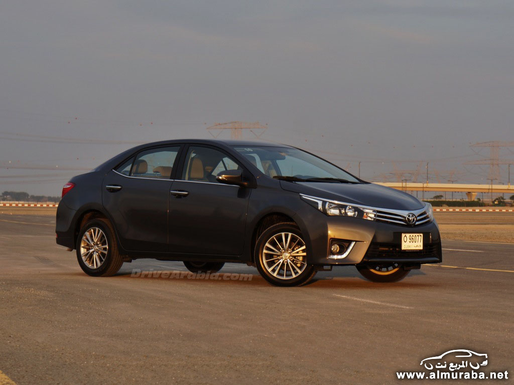 2014-Toyota-Corolla-in-the-UAE-6