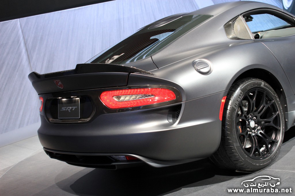 2014-srt-viper-time-attack-anodized-carbon-special-edition-package_100464016_l