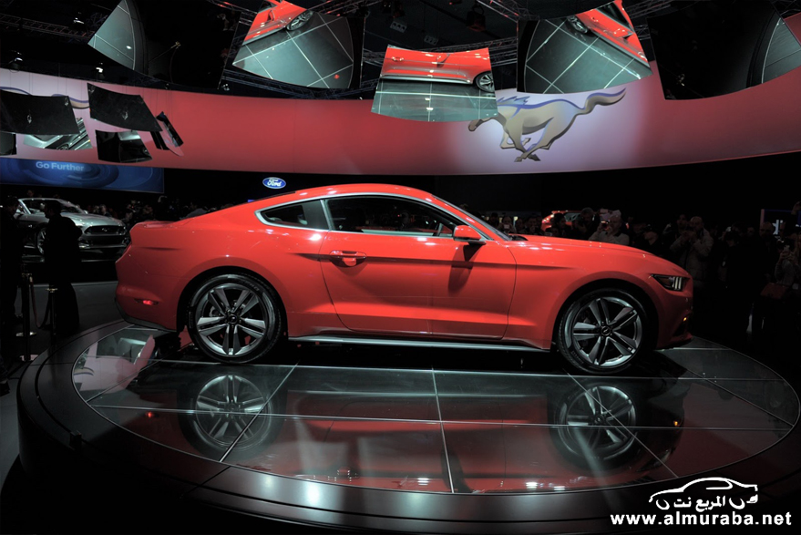2015-Ford-Mustang-Live-75[2]