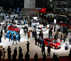 "بالصور" تغطية معرض جنيف للسيارات 2015 تقرير مصور بالكامل Geneva Motor Show 4