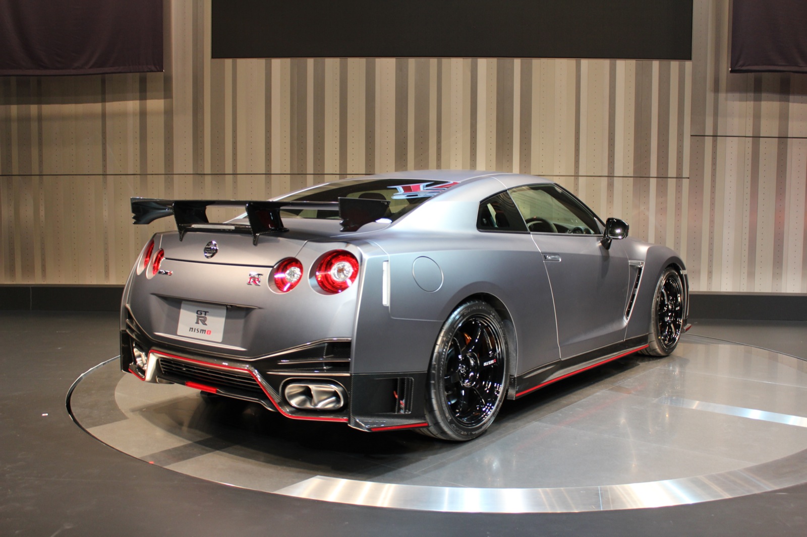 2015-nissan-gt-r-nismo--tokyo-motor-show-preview-event-nissan-global-headquarters_100446453_h
