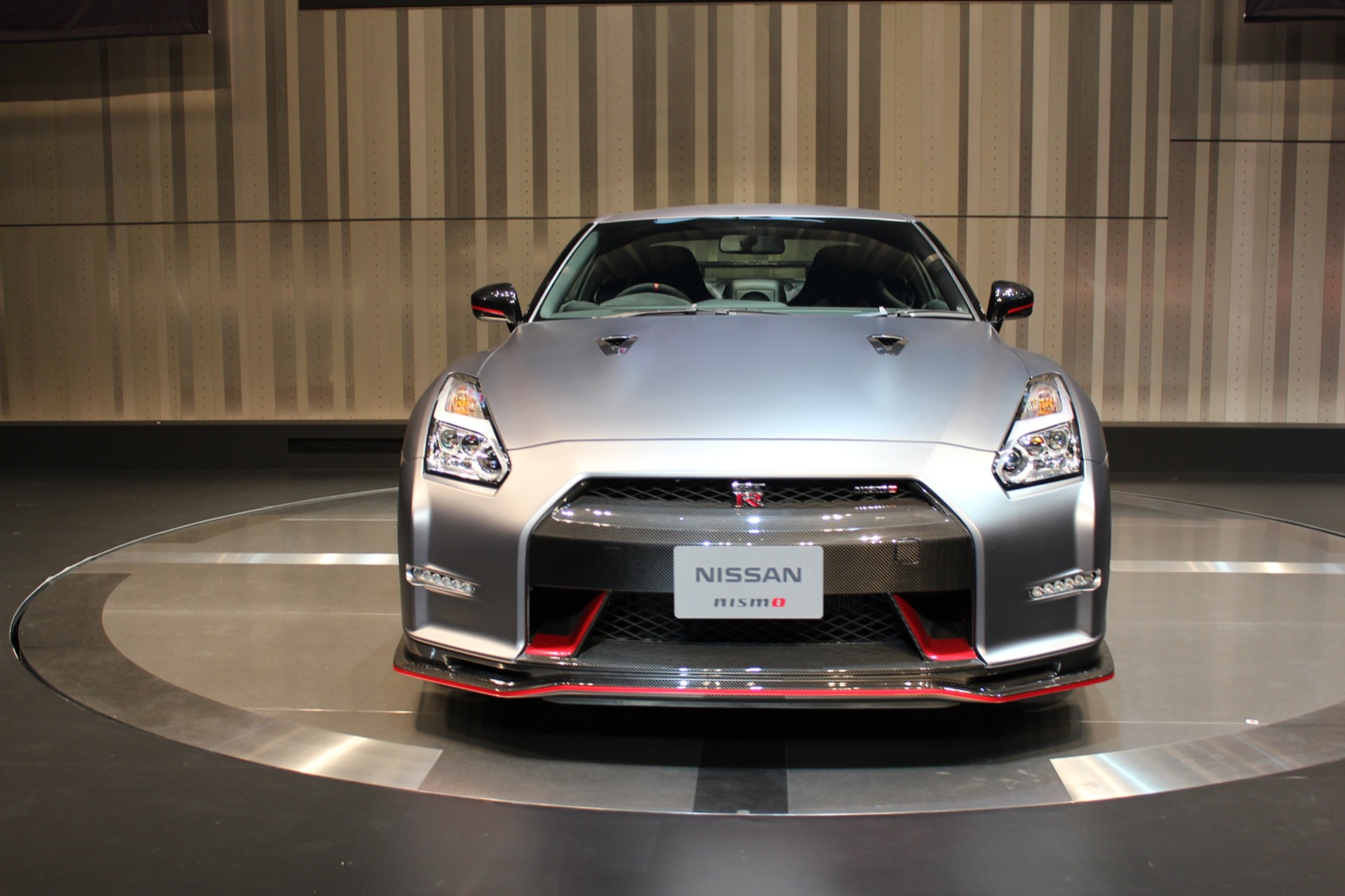 2015-nissan-gt-r-nismo--tokyo-motor-show-preview-event-nissan-global-headquarters_100446459_h