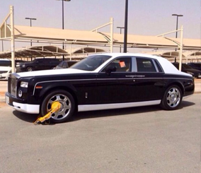 "صورة" جامعة الملك سعود تقوم بحجز سيارة رولز رويس فانتوم بسبب الوقوف الخاطئ 3