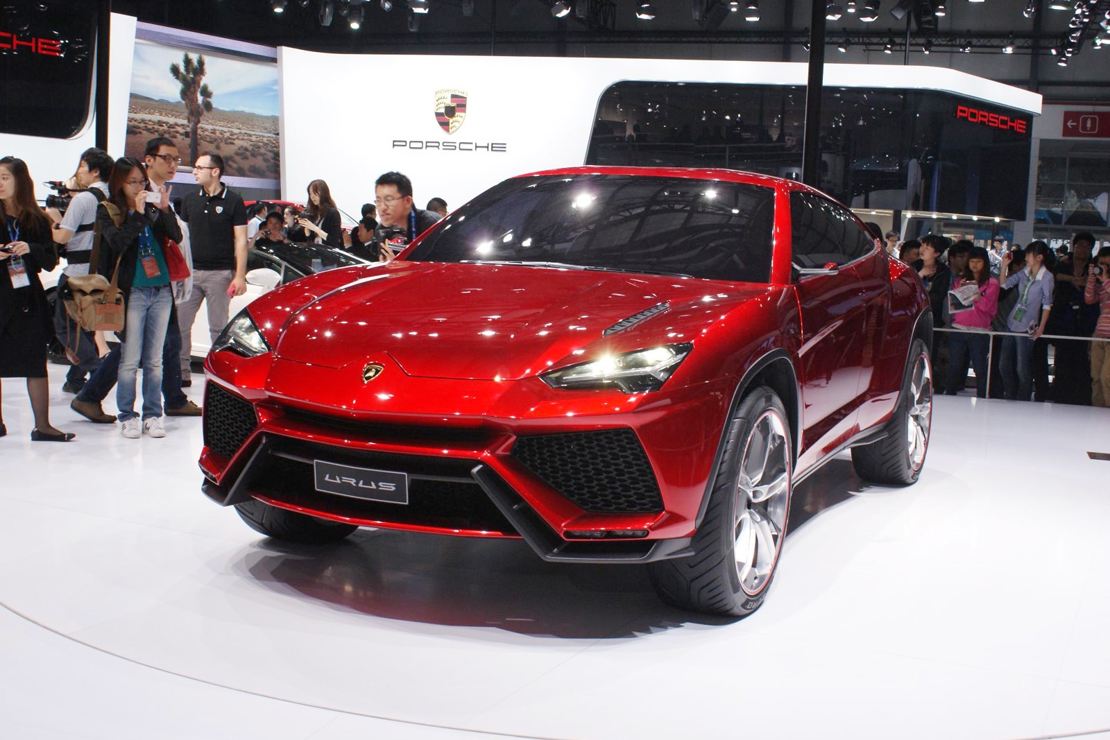 Lamborghini-Urus-Concept-1