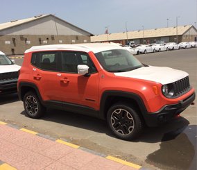 "بالصور" وصول جيب رينجادي 2016 الجديد كلياً الى ميناء جدة الإسلامي Jeep Renegade 1