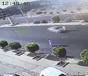 "فيديو" شاهد حادث لحظات صدم شخص في مدينة الطائف قطع الشارع بدون حذر 1