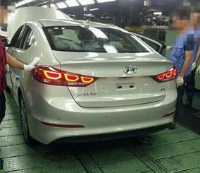 هيونداي النترا 2017 تظهر لأول مرة من المصنع رسمياً في أول نسخ لها "صور ومواصفات" Hyundai Elantra 3