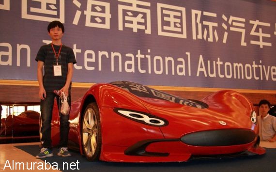 “بالصور” شاب صيني يصنع سيارة تنافس لامبورجيني وفيراري شكلاً قام بتصميمه بنفسه