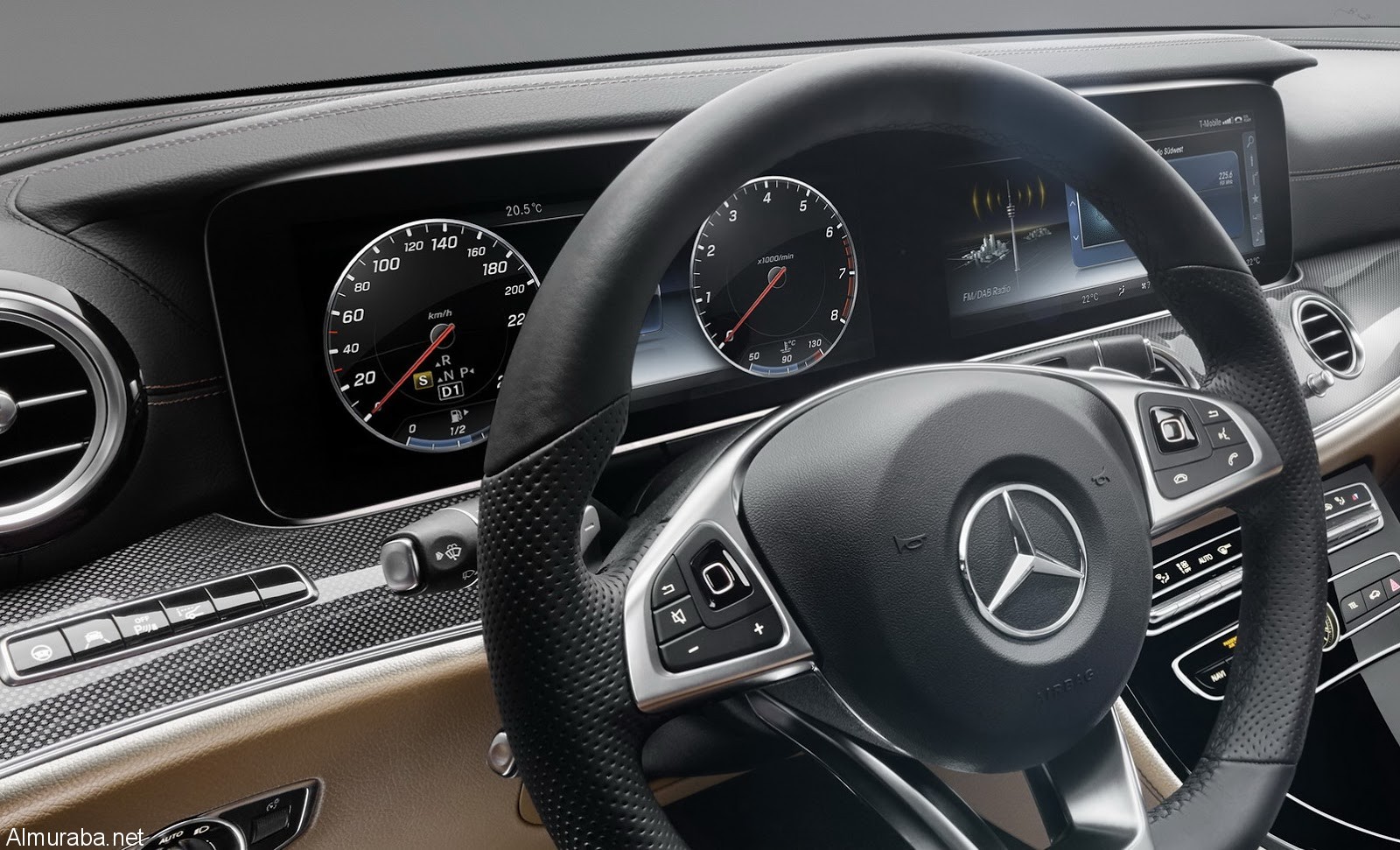 2017-Mercedes-E-Class-Interior-Carscoops8