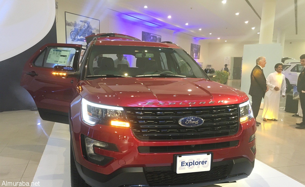 Ford-Explorer-2016-Red