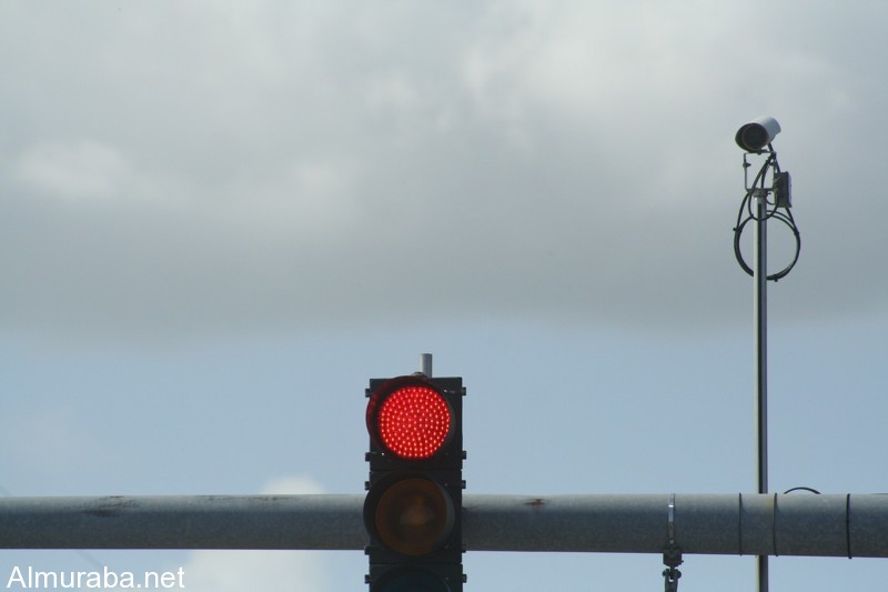 “دراسة” الكاميرات التي يتم وضعها في إشارات المرور تزيد من معدل الحوادث