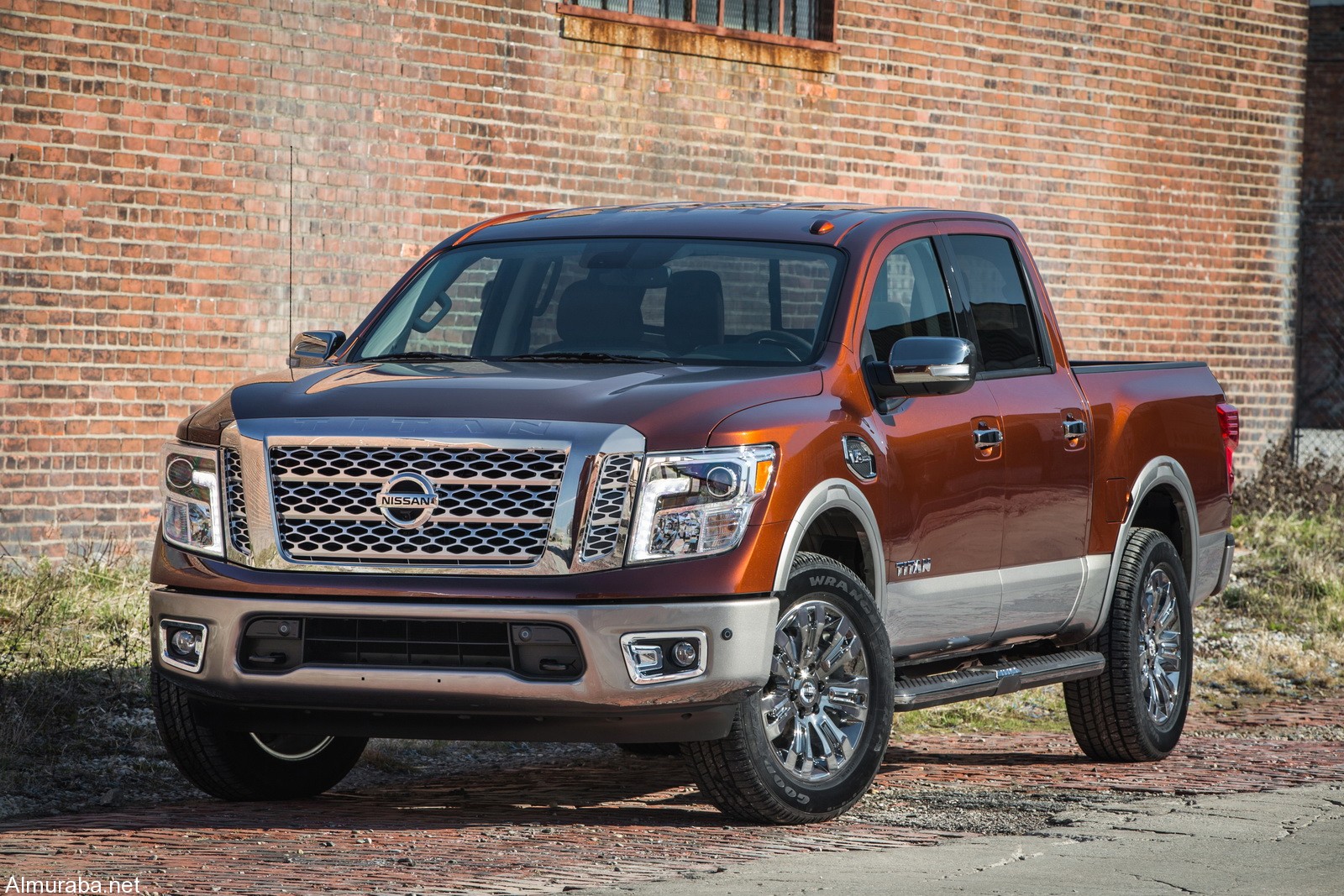 The 2016 TITAN XD is equipped with a 5.6-liter Endurance® V8 gasoline engine. Assembled in Decherd, Tenn., the new 5.6-liter Endurance V8 engine features four-valves per cylinder, Variable Valve Event & Lift and Direct Injection, and is rated at 390 horsepower @ 5,800 rpm and 401 lb-ft of torque @ 4,000 rpm.