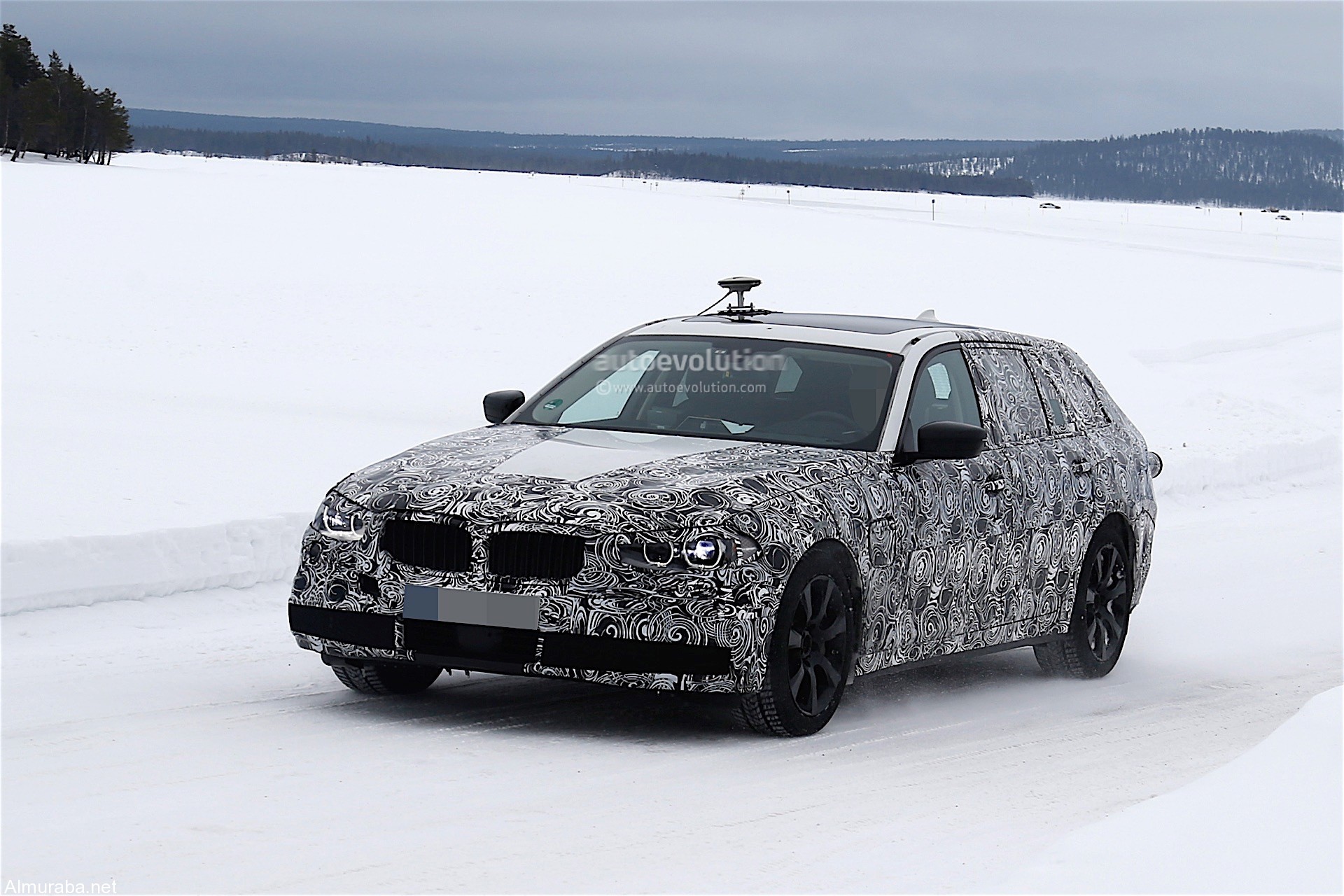 “فيديو وصور تجسسية” للنسخة الكلاسيكية المفتوحة من سيارة “بي إم دبليو” الفئة الخامسة القادمة BMW 2017