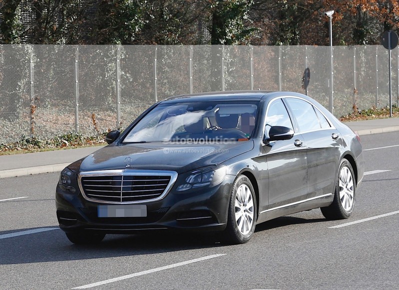 2018-mercedes-benz-s-class-facelift-spied-for-the-first-time-showing-minor-changes_5
