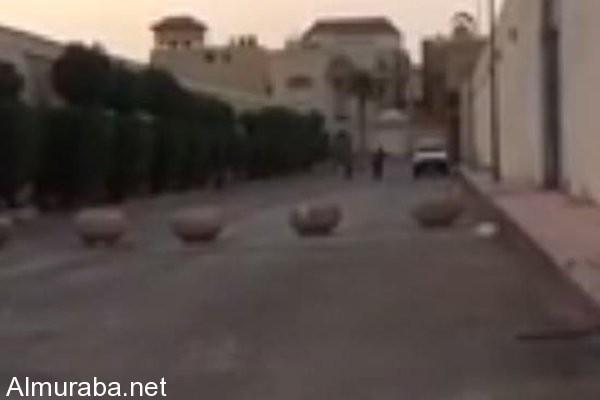 أمانة الرياض توضح حقيقة إغلاق مواطن لشارع مجاور لقصره في شمال العاصمة