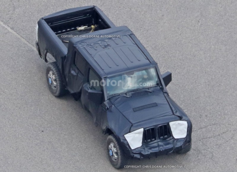 jeep-wrangler-pickup-truck-spy-photo (1)