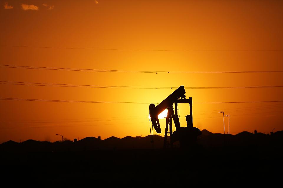 اكتشاف حقول نفط جديدة في بحر قزوين يشير إلى استمرار تدهور أسعار البترول عالميا 3