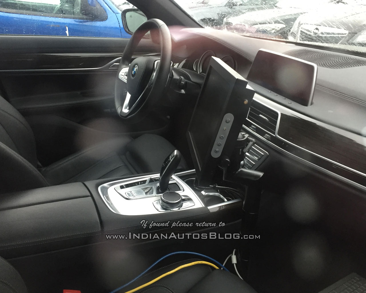 2017-bmw-5-series-interior-dashboard-spy-shot