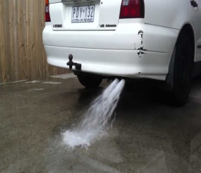 ما أسباب خروج مياه من عادم السيارة؟