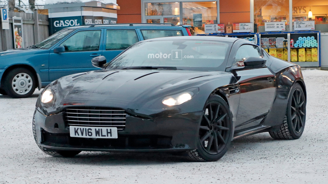 "صور تجسسية" أثناء اختبار "أستون مارتن" فانتاج 2018 في شوارع السويد الثلجية Aston Martin 1