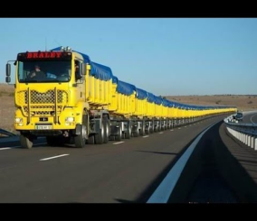 "فيديو"شاهد أطول شاحنة في العالم قطار الطريق في أستراليا! 1