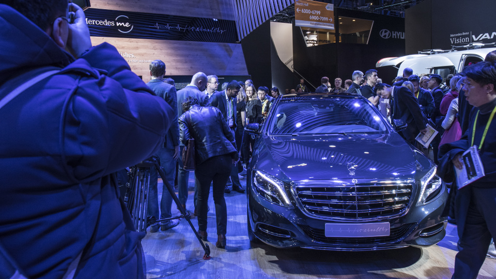 Mercedes-Benz und smart auf der CES 2017: Mercedes-Benz und smart präsentieren die Zukunft ;Mercedes-Benz and smart at CES 2017: Mercedes-Benz and smart present the future;