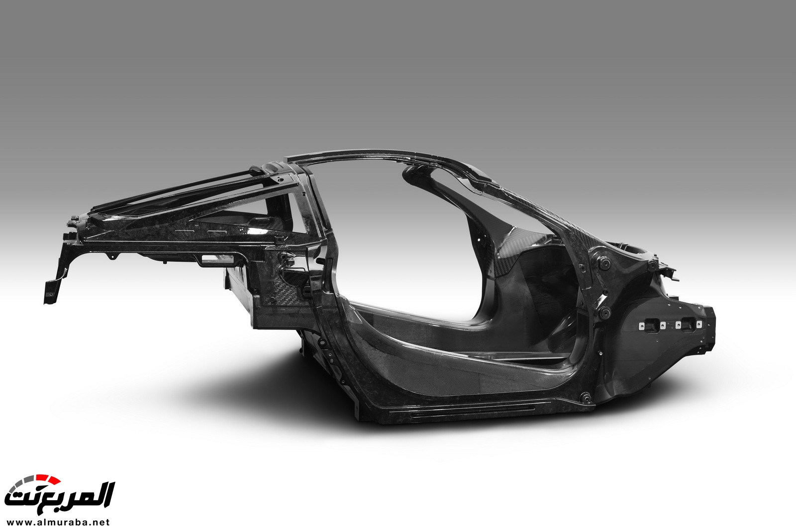 "مكلارين" تقرر نقل إنتاج الشاصيه لسياراتها من النمسا إلى المملكة المتحدة McLaren 2