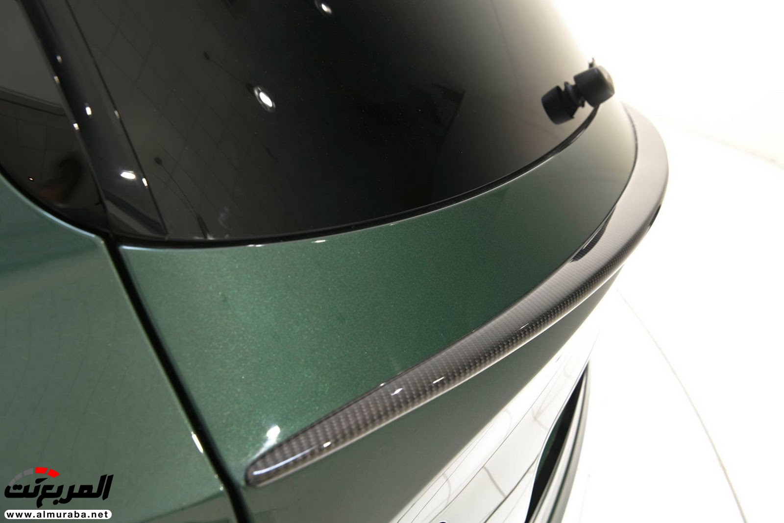 شركة ستارتيك تضع لمستها على البنتلي بنتايجا وتضفي لها لونًا أخضرًا Bentley Bentayga 17