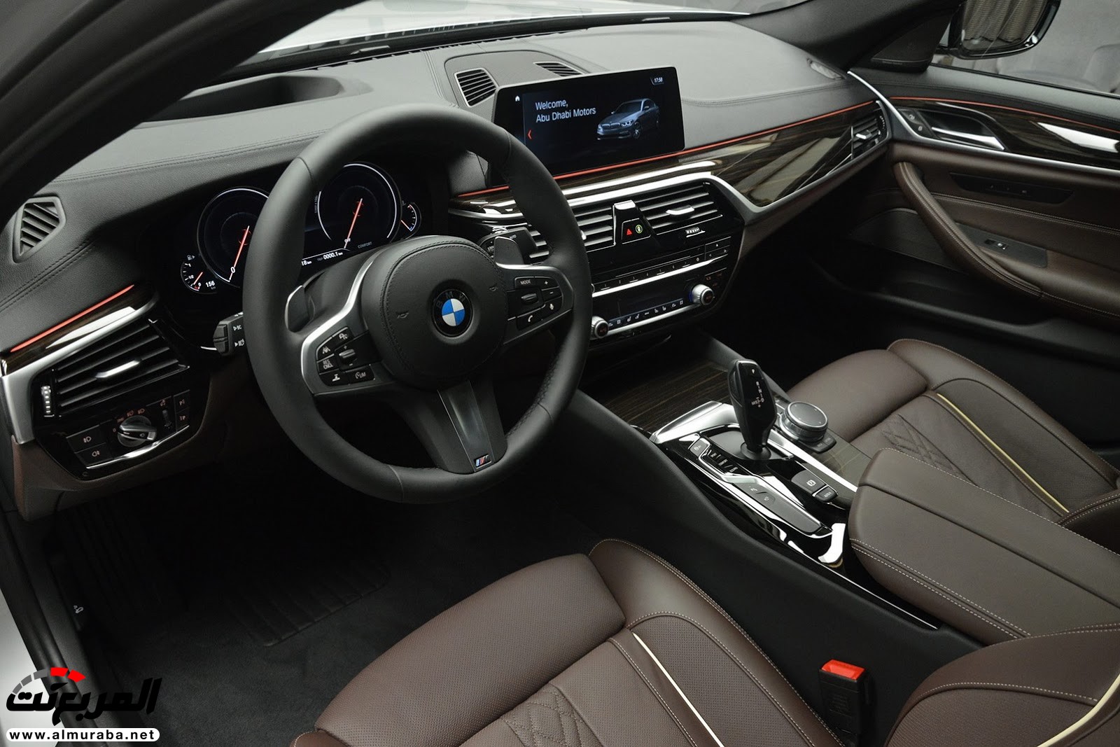 "بي إم دبليو" 540i الجديدة كلياً بتعديلات سبورت لاين معروضة بأبو ظبي BMW 70