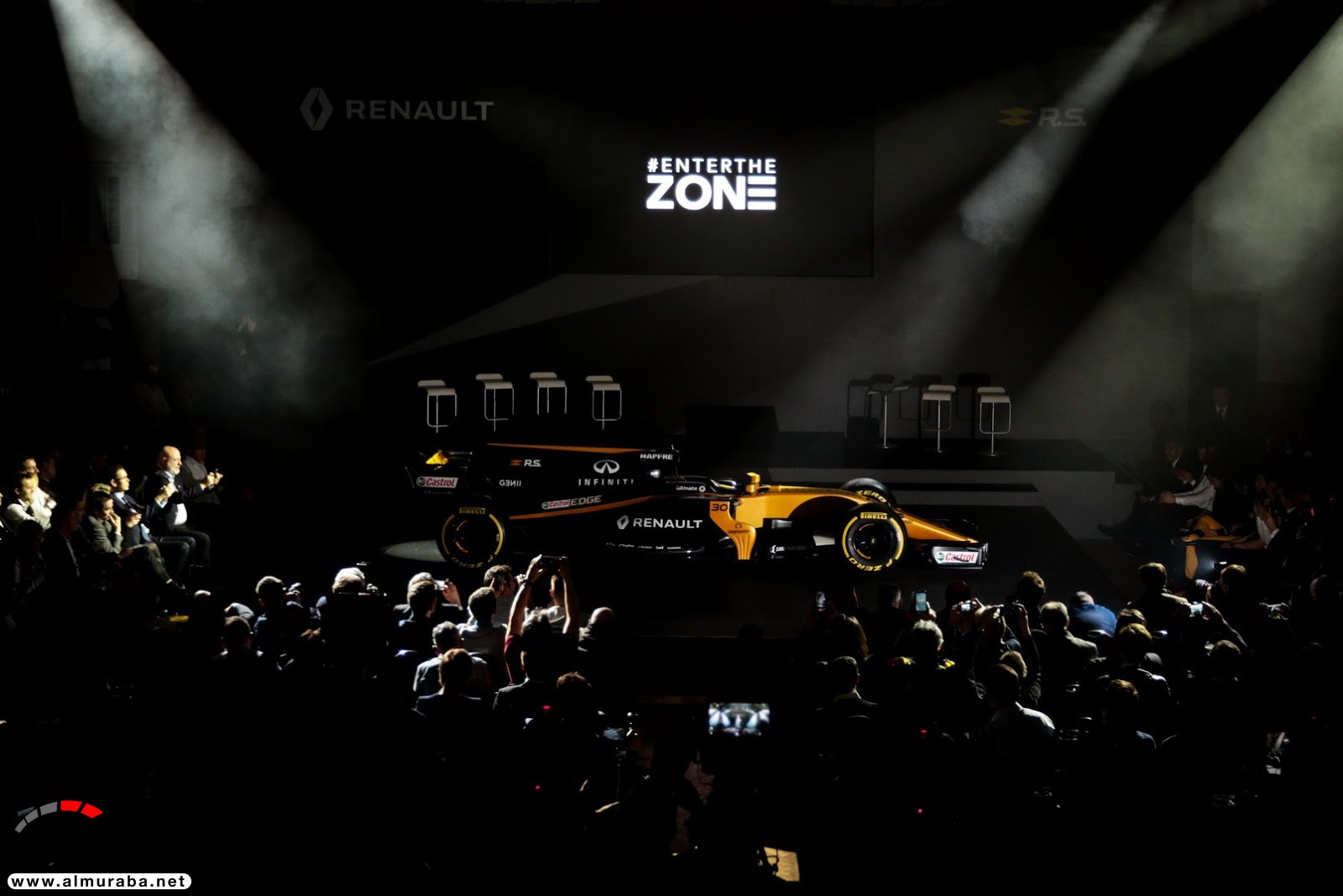 "رينو سبورت" تأمل الفوز بالفورمولا 1 بسيارة السباقات الجديدة كليا Renault Sport RS17 64