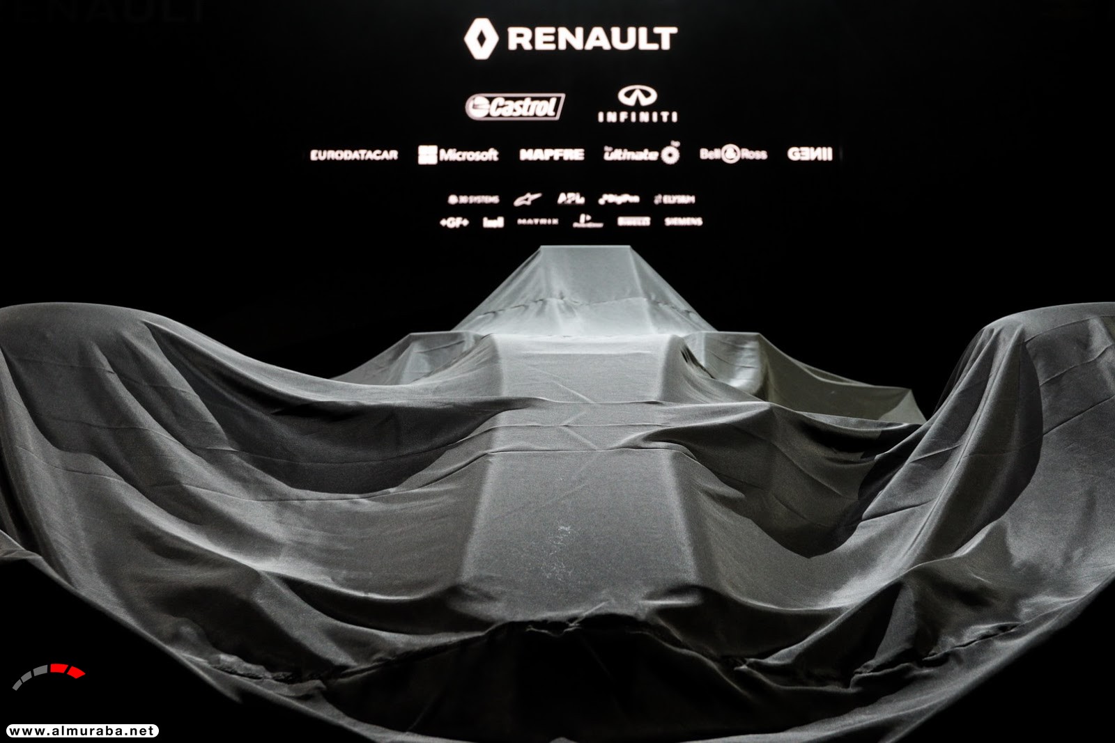 "رينو سبورت" تأمل الفوز بالفورمولا 1 بسيارة السباقات الجديدة كليا Renault Sport RS17 52