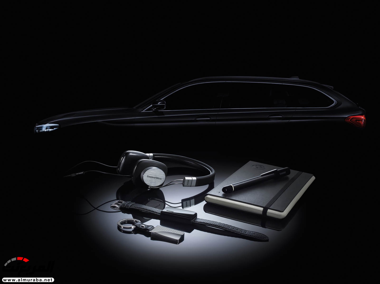 بي إم دبليو ومونتبلاك يطرحان مجموعة ملحقات قابلة للارتداء BMW 5-Series 2
