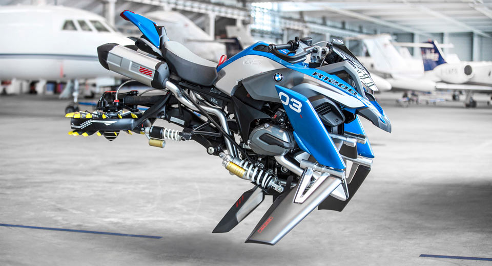 "بي إم دبليو" تكشف عن كونسبت الدراجة النارية الطائرة بعالم ليجو BMW 2